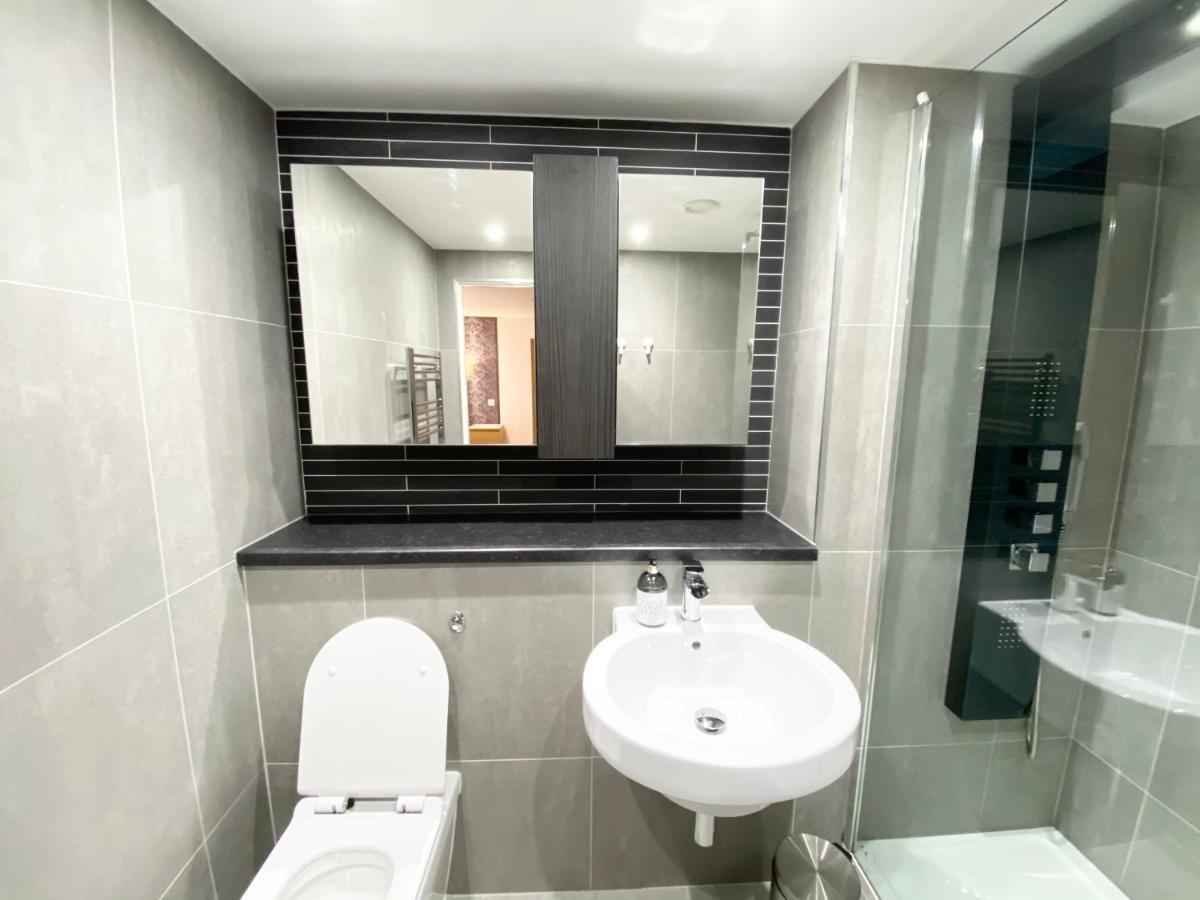 Cosy City Centre Location, Hydro Massage Showe Манчестър Екстериор снимка